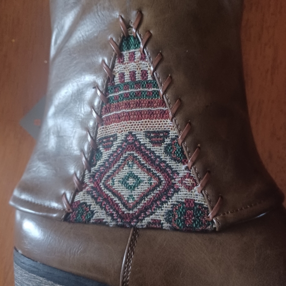 Patrizia brown leather southwestern flair boots  size 40 NWT - Picture 12 of 13